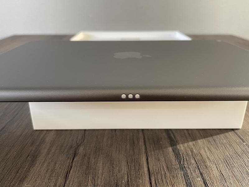 ⑪【美品】iPad Apple 第9世代　Wi-Fiモデル　64GB