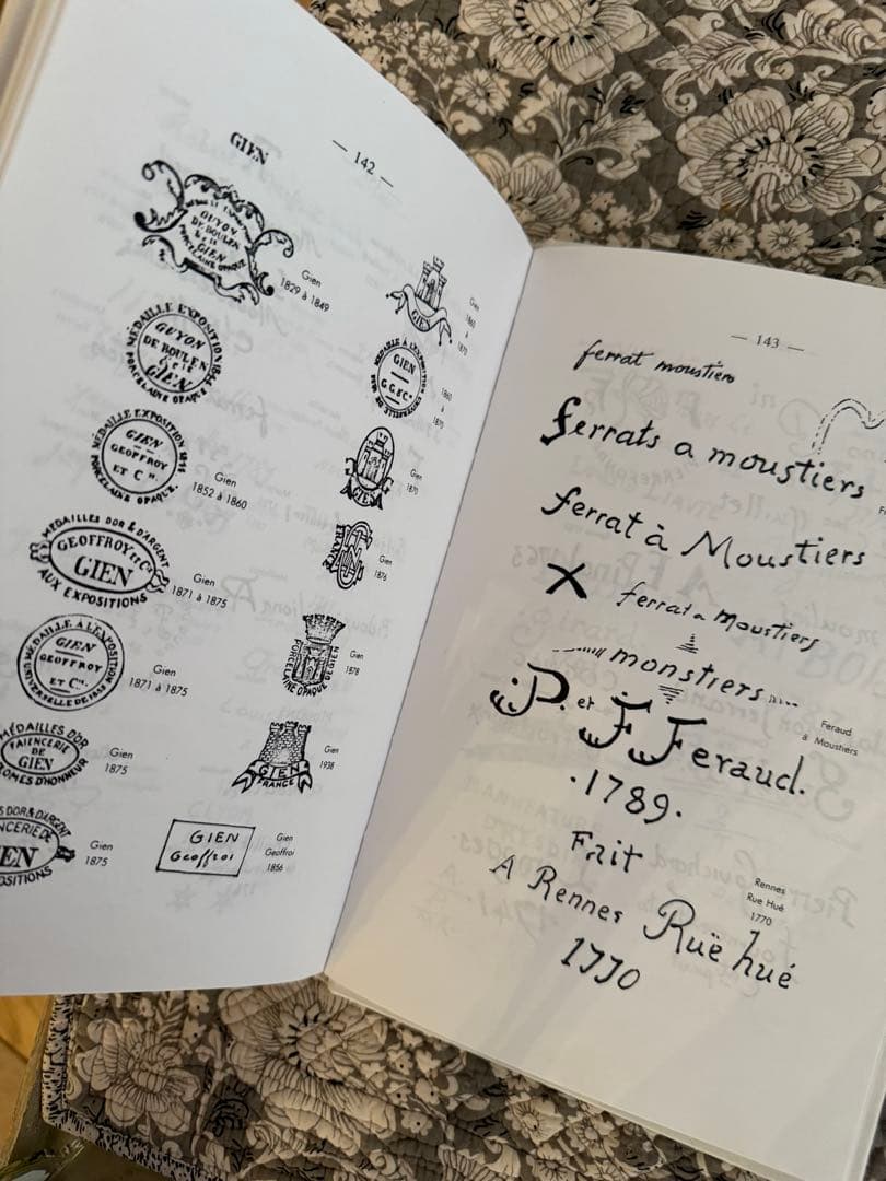 フランスアンティーク洋書「フランス陶器のマークとサイン」