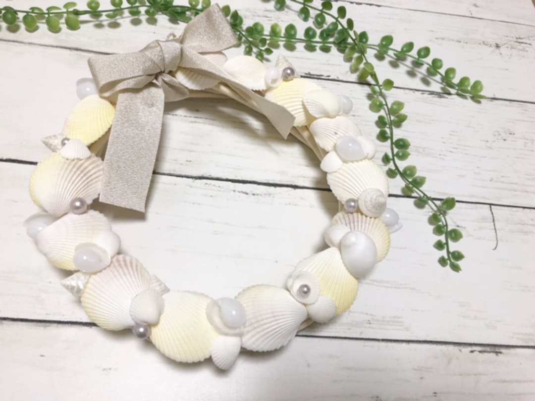 Shiny ribbon shell wreathe  ⋆。˚ リース シェル