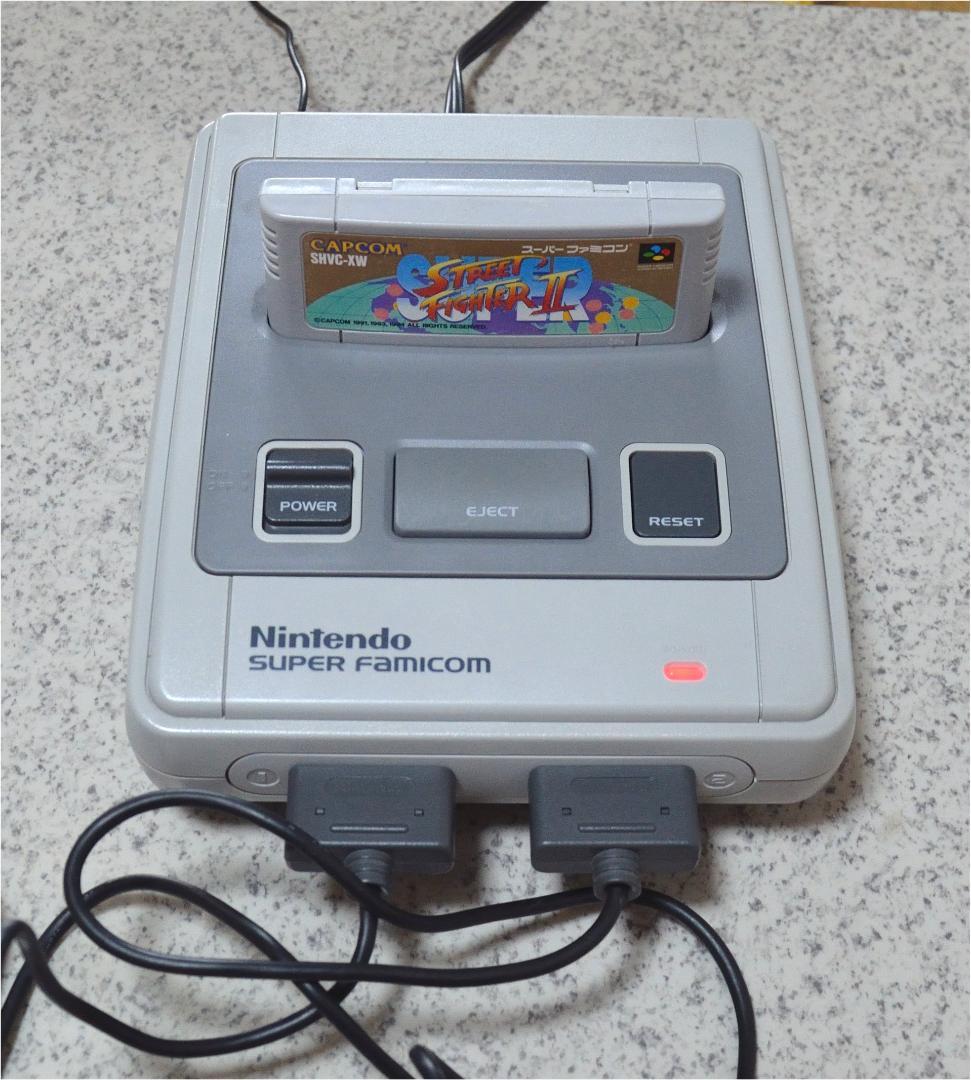 【値下げ】SFC スーパーファミコン本体・外箱・取説等１式セット【動作確認済】