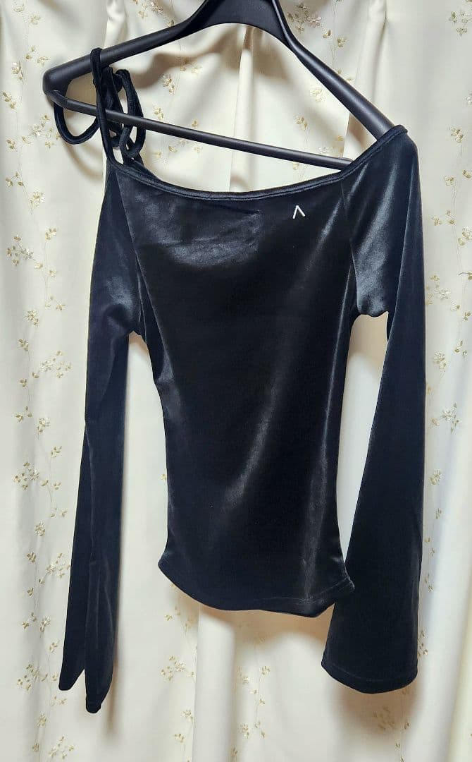トップス ANDMARY Ruth velour tops BLACK