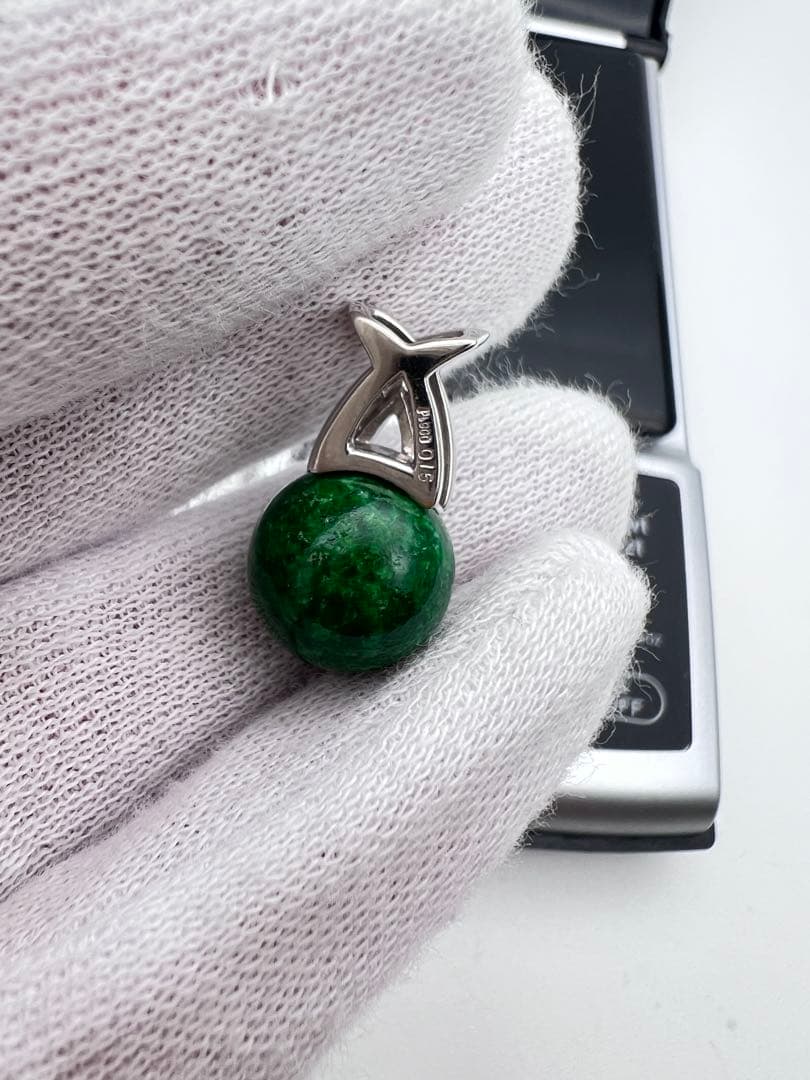 PT900プナチナ　天然翡翠 ペンダント　ダイヤモンド付き