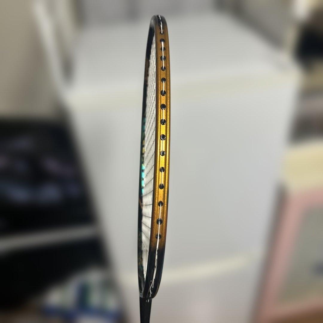 バドミントンラケット アストロクス88Dプロ 3U ラケットケース付き