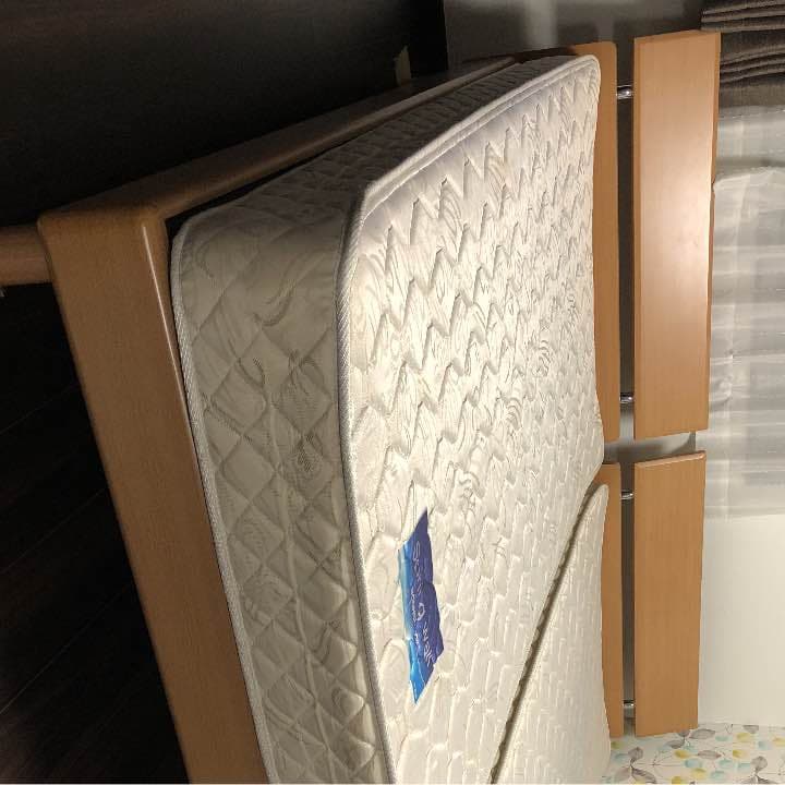 シングルベッド (1台)