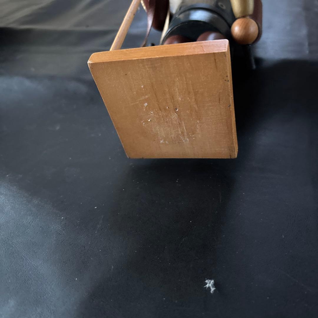 木製 くるみ割り人形 槍と鈴付き