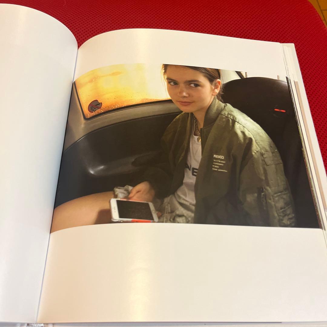 写真家アンジェラ・ヒル写真集『EDITH』