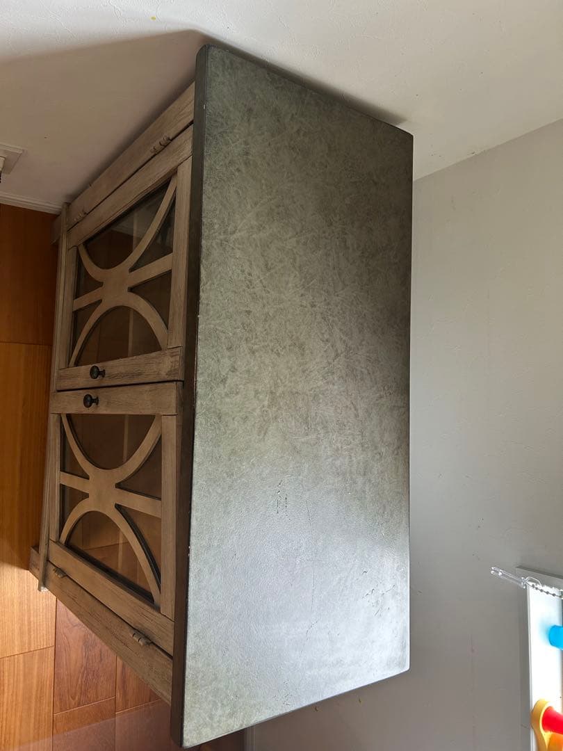 ASHLEYヴィンテージ風キャビネットVennilux 海外定価 約5万円相当