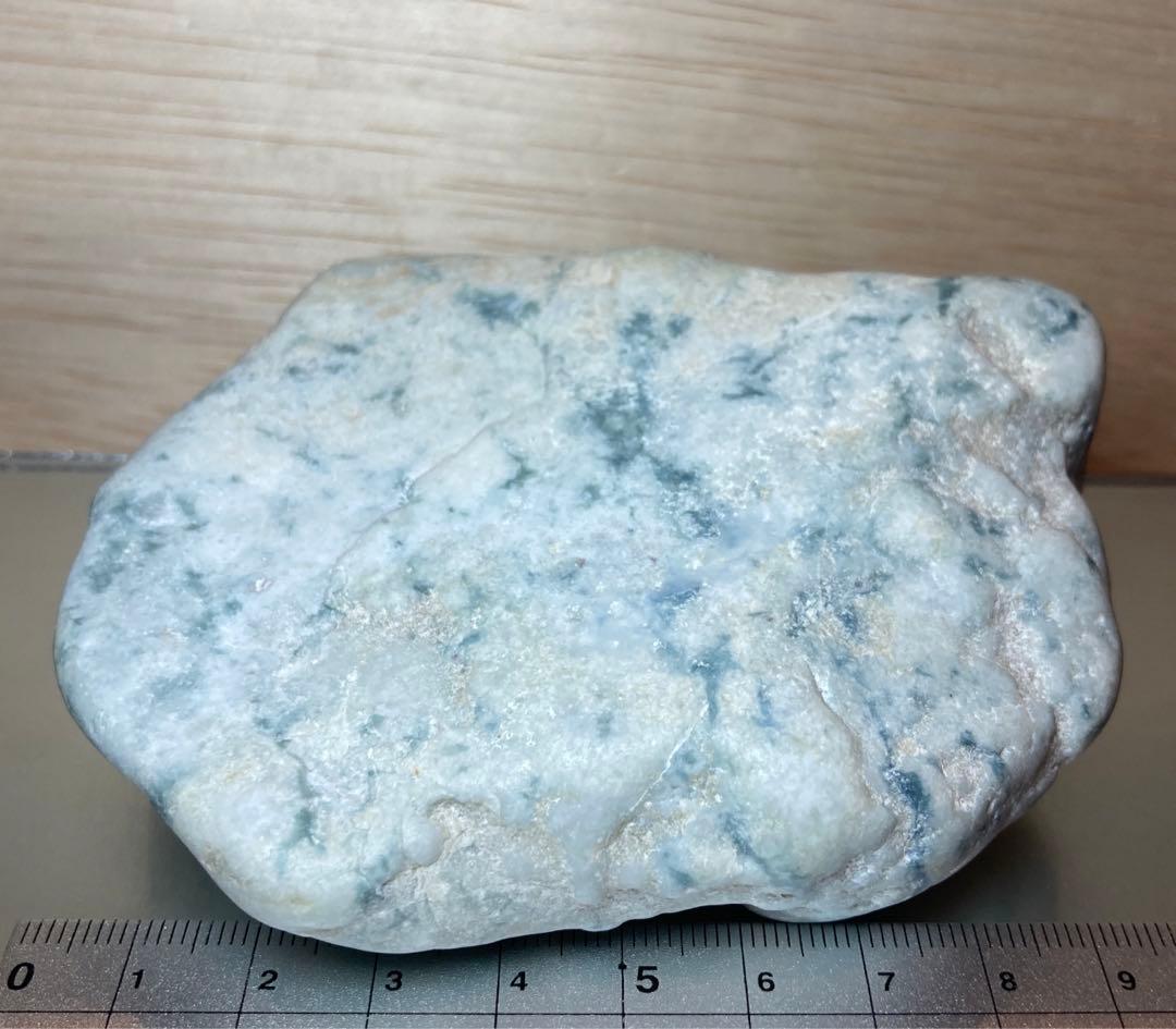 糸魚川翡翠　横川 青翡翠　川石　原石　416ｇ