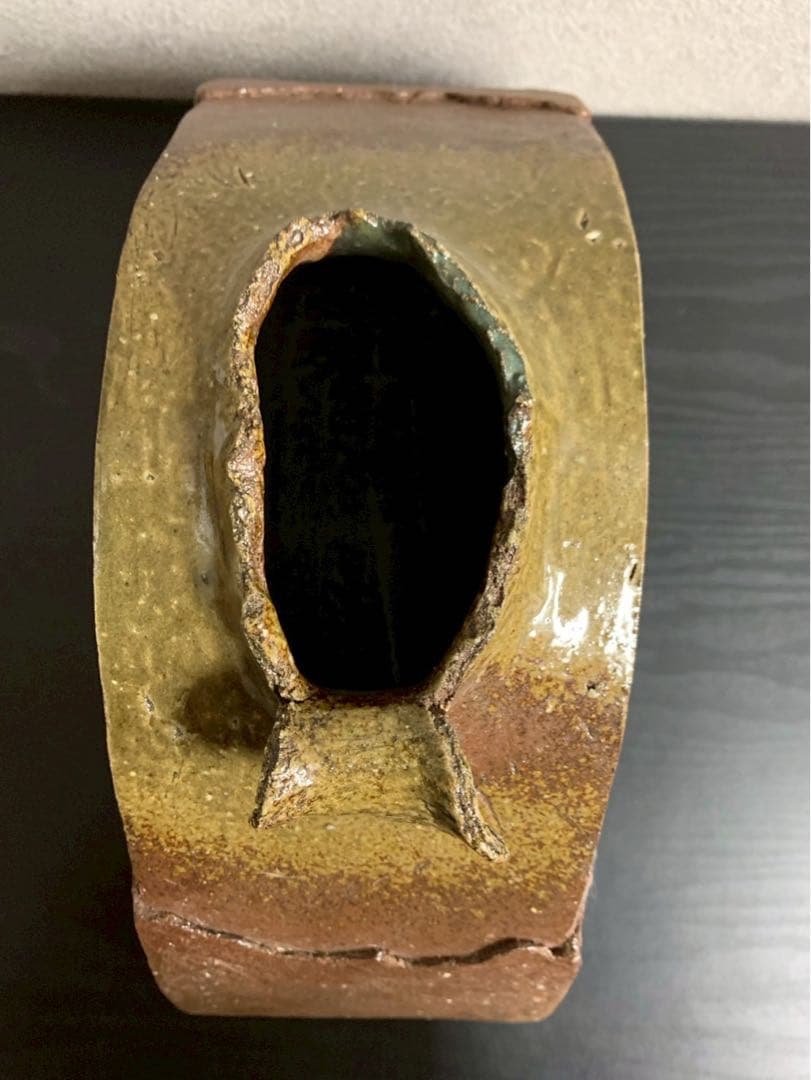 信楽焼 創作花器 富士山型 三角形陶器花器 木製台座付き