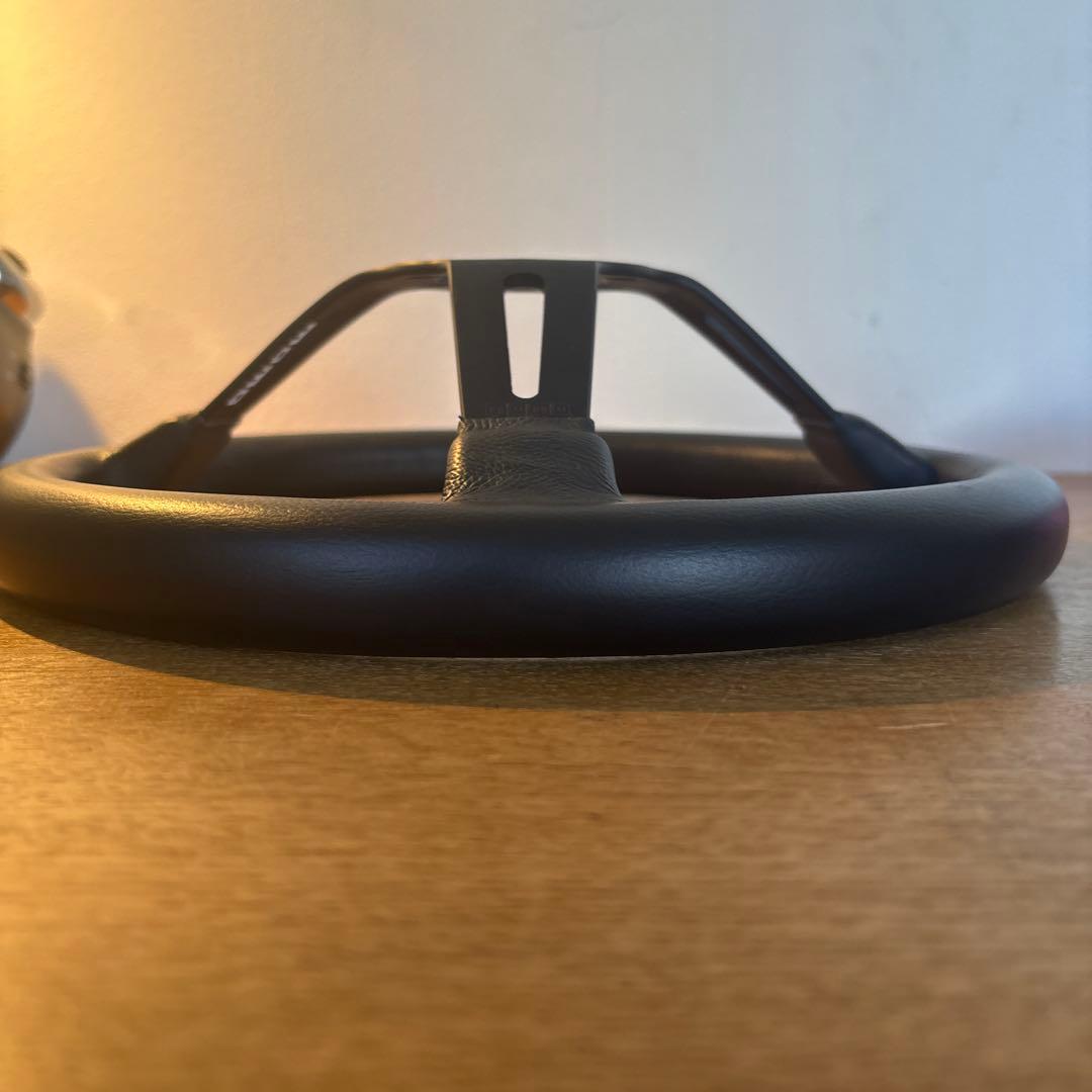 【美品】MOMO Full Speed ディープコーン32.8φ ホワイト