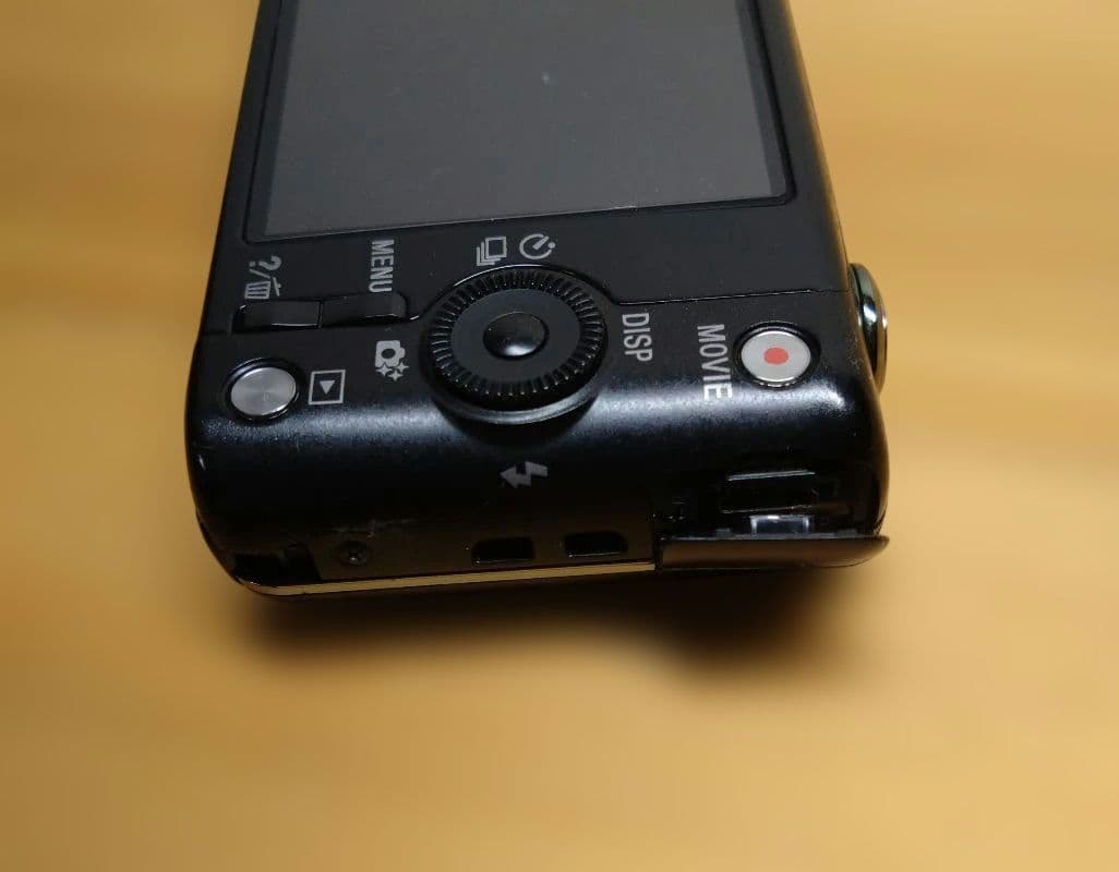 ソニー　DSC-WX220　ケース付き