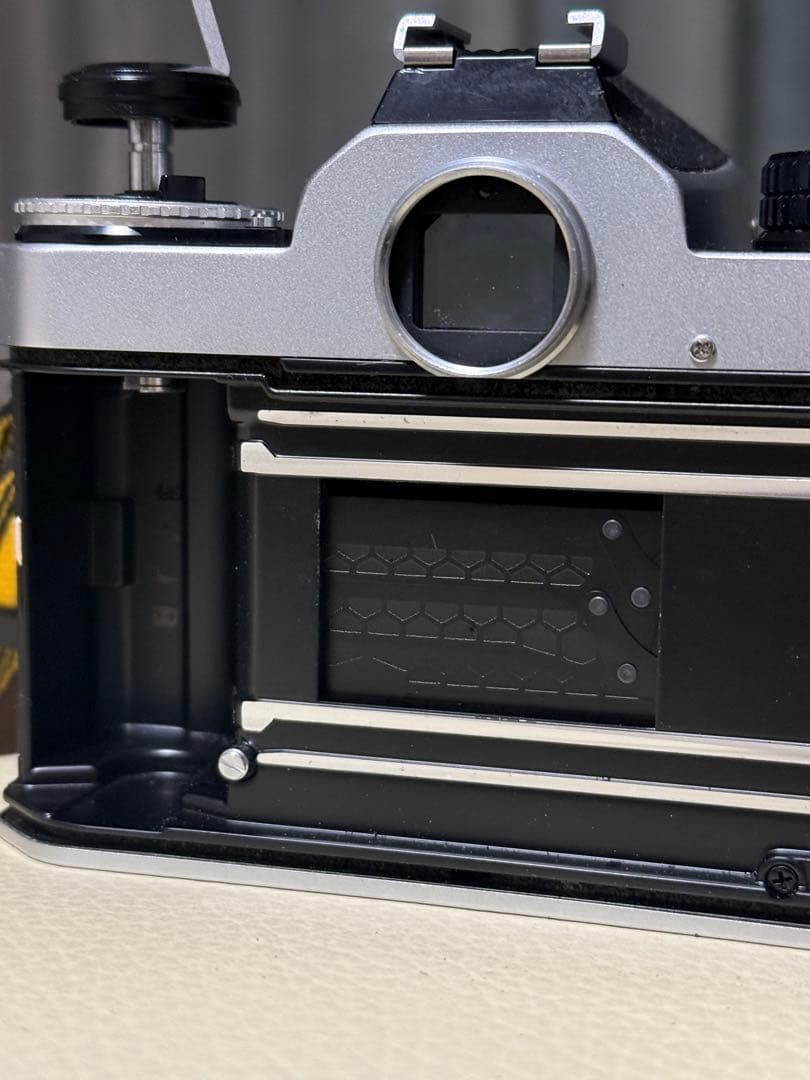 d*7様 【ジャンク】 Nikon FE2 フィルム一眼レフカメラ