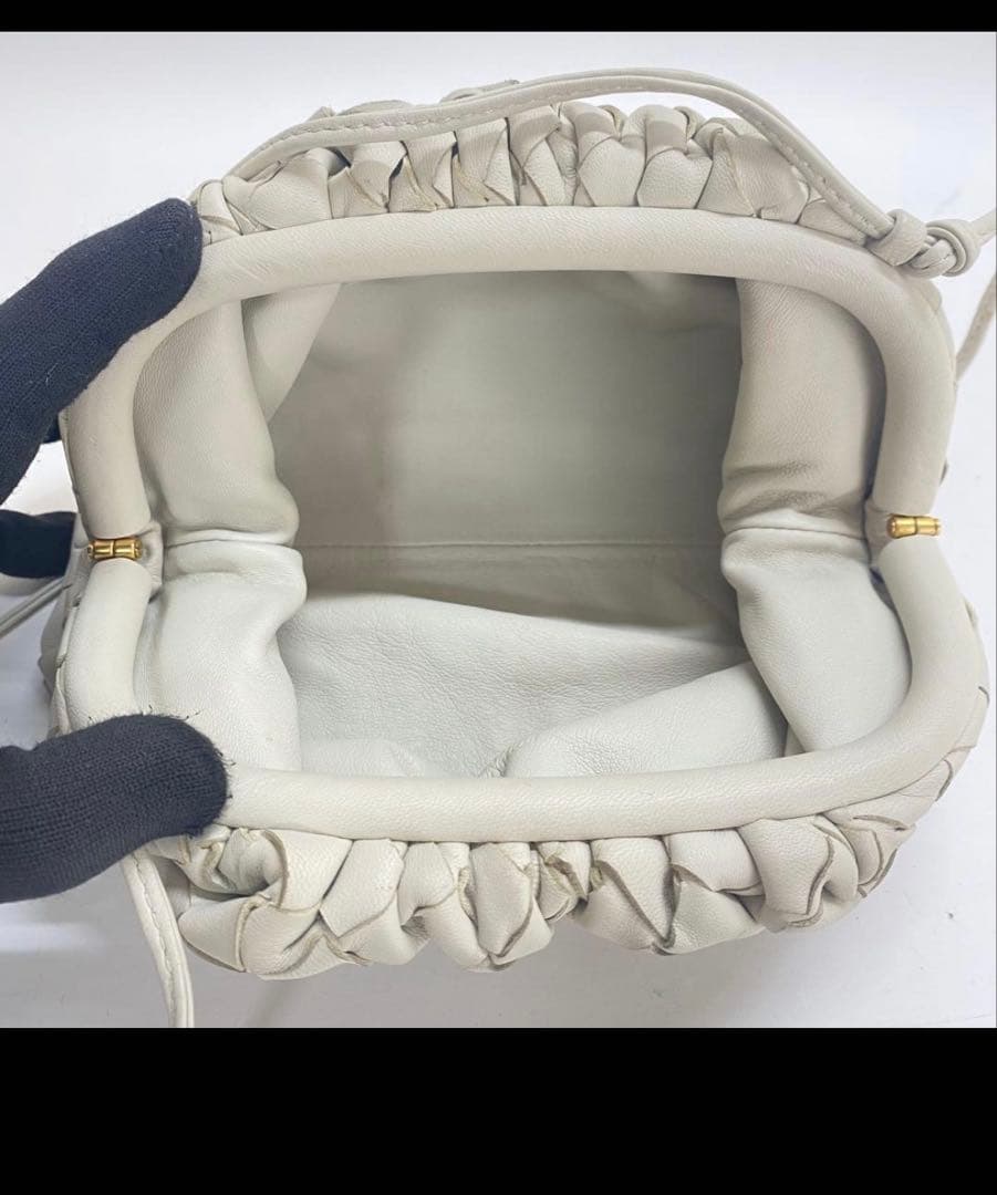 ボッテガヴェネタ ミニザポーチ イントレチャート ホワイト ショルダーバッグ