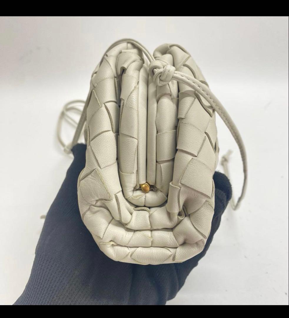 ボッテガヴェネタ ミニザポーチ イントレチャート ホワイト ショルダーバッグ