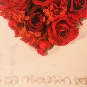 プリザーブドフラワー 赤いバラ ハートスクエア　アレンジメント