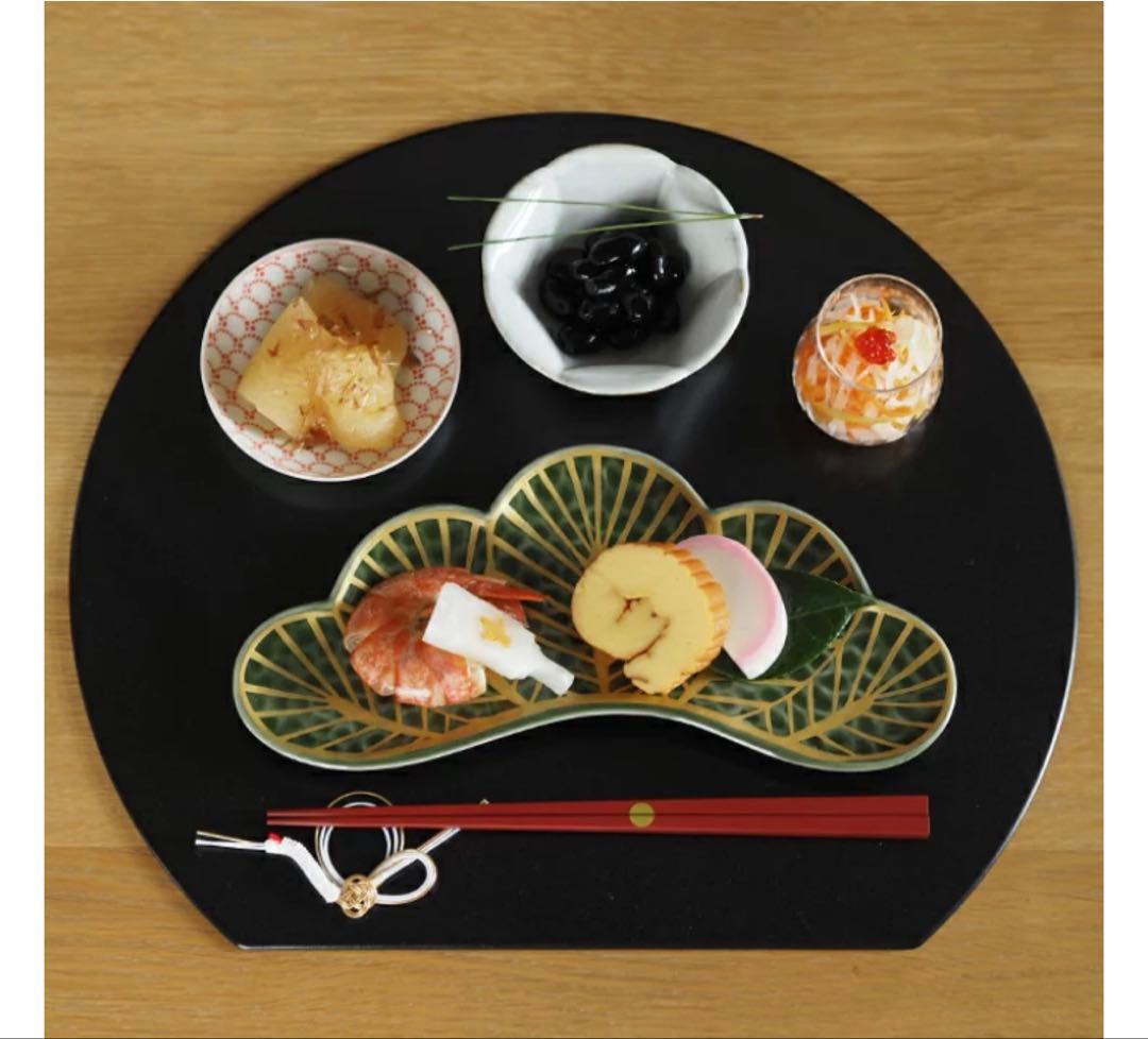 むぎちゃご依頼品　有田焼　幸楽窯　錦金松葉形前菜皿　茶緑金　4点セット