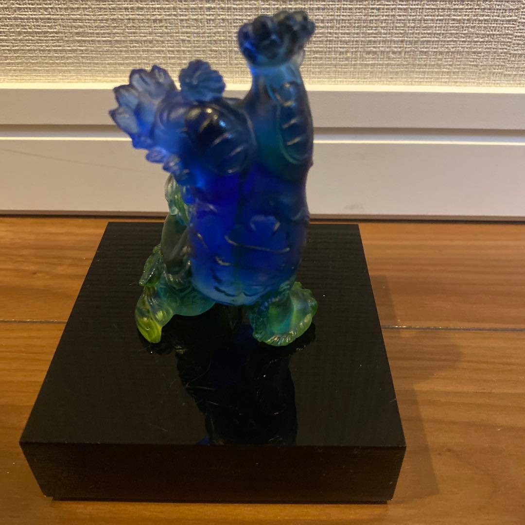 LIULI 瑠璃工房　逆立ち獅子　台湾　石像　ガラス細工