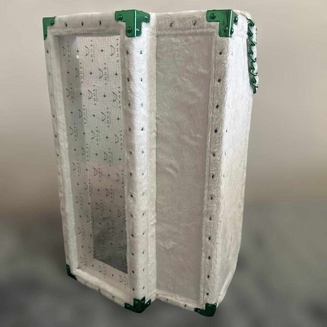 エンジェルシャンパンクリスマスホリデー限定 空き瓶　空箱　チェーン鍵付き　ファー