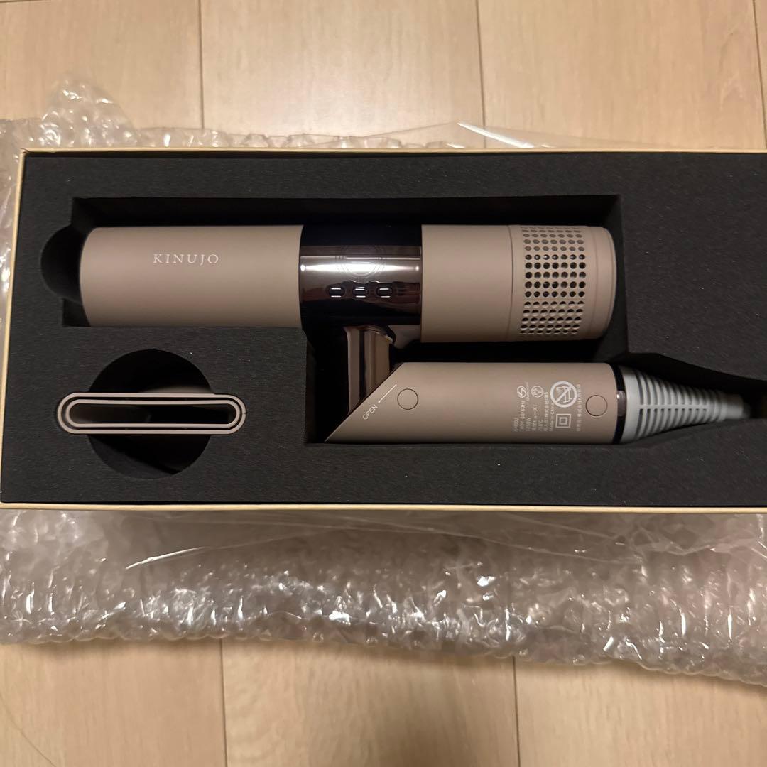超タイムセール中 新品・未使用 KINUJO キヌージョ ヘアドライヤー モカ