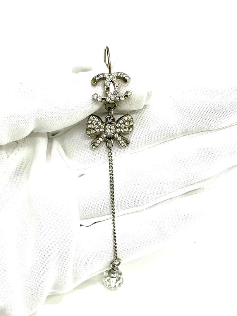 た*や様 正規品CHANELリボンモチーフ・ロングチェーンピアス