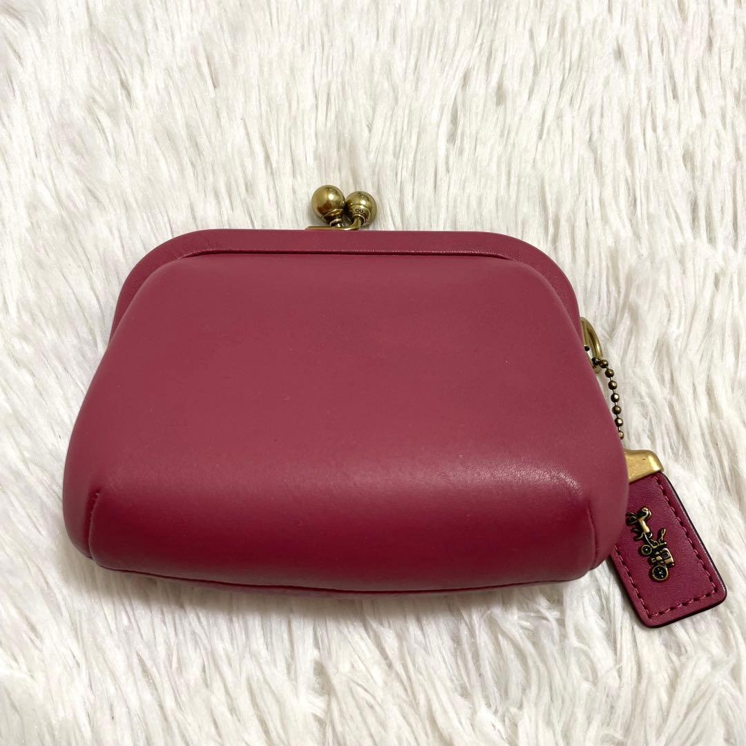 未使用級/コーチ　ケース　キスロック　がま口　ピンク　レザー　現行品