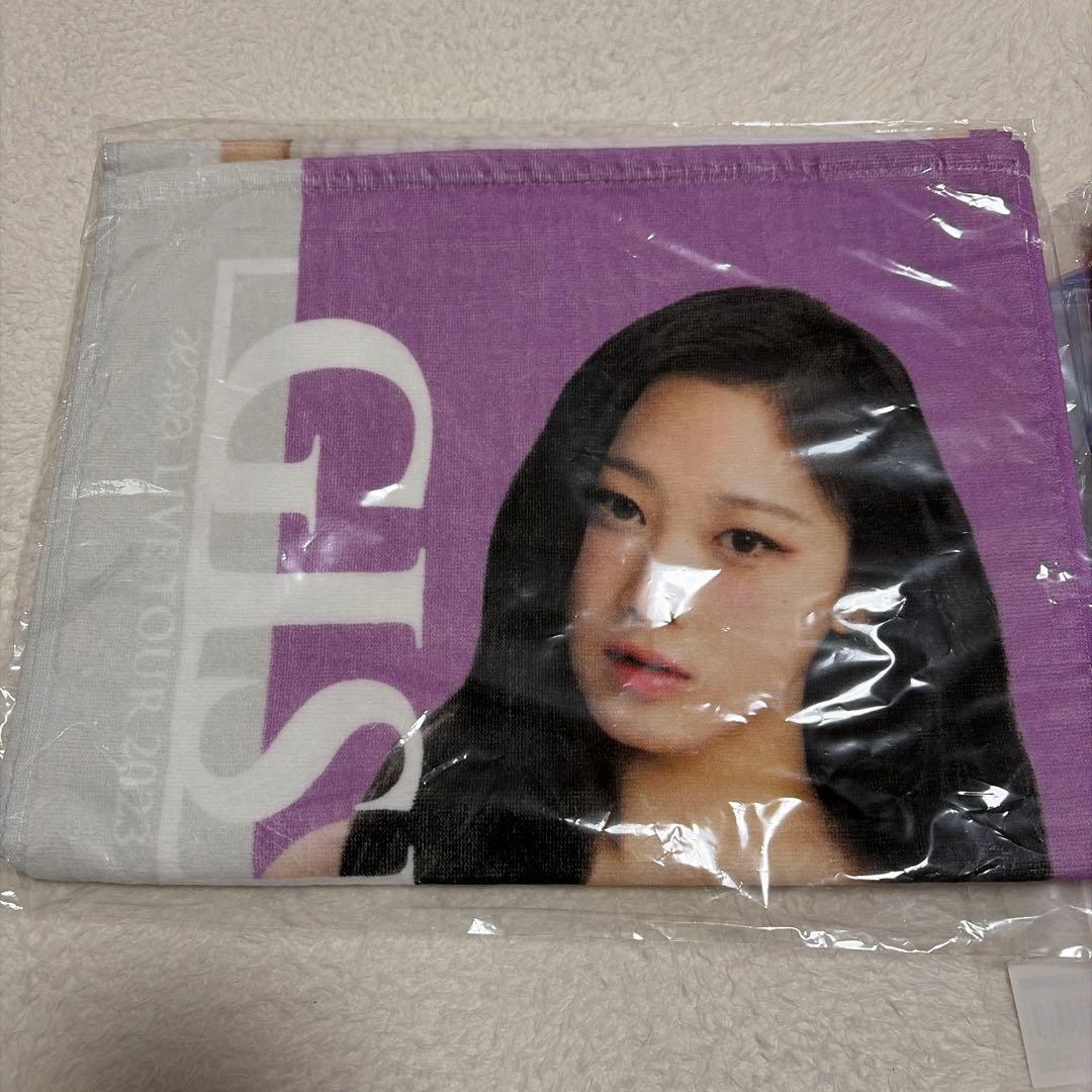 aespa ジゼル　うちわ　タオル　セット　バッジ