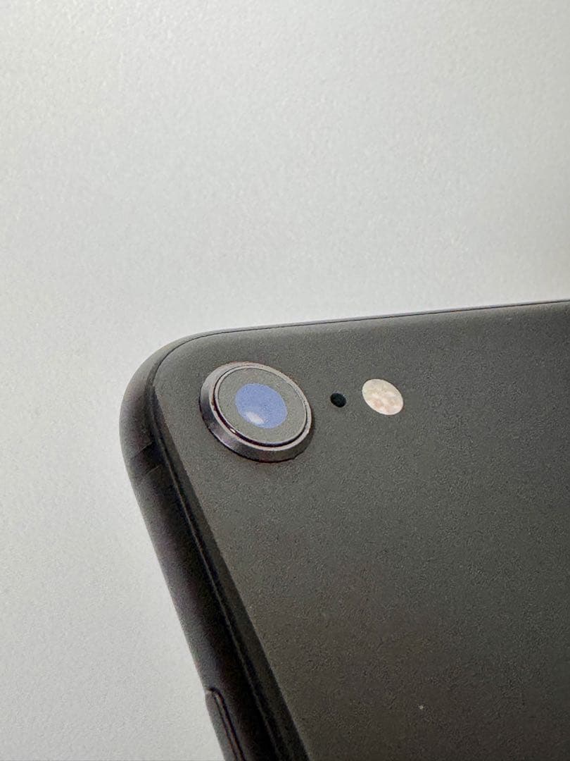 【超美品】Apple iPhone 8 スペースグレイ 64G バッテリー92%