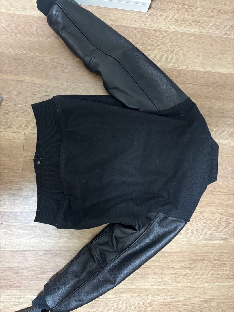 carhartt wip スタジャン
