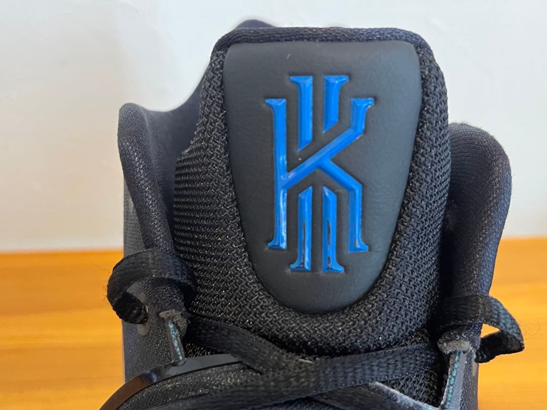 シューズ(男性用) NIKE KYRIE5 DUKE