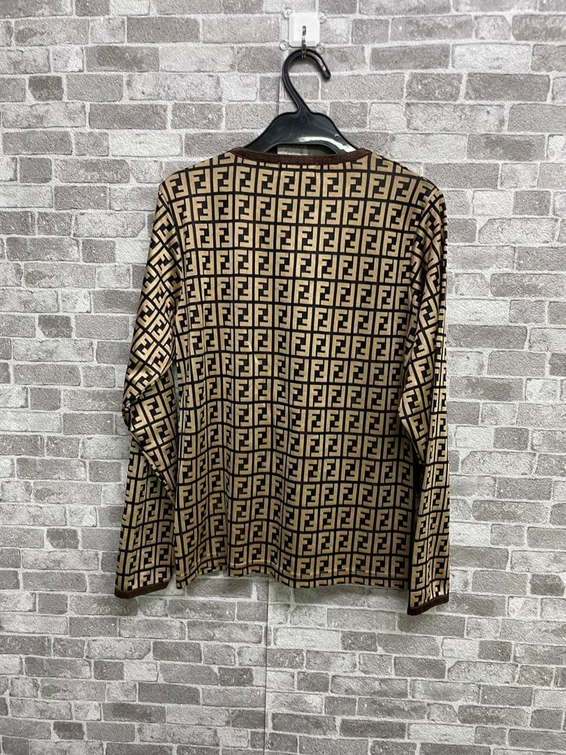 美品　FENDI FFロゴ 長袖トップス　総柄　ロゴ