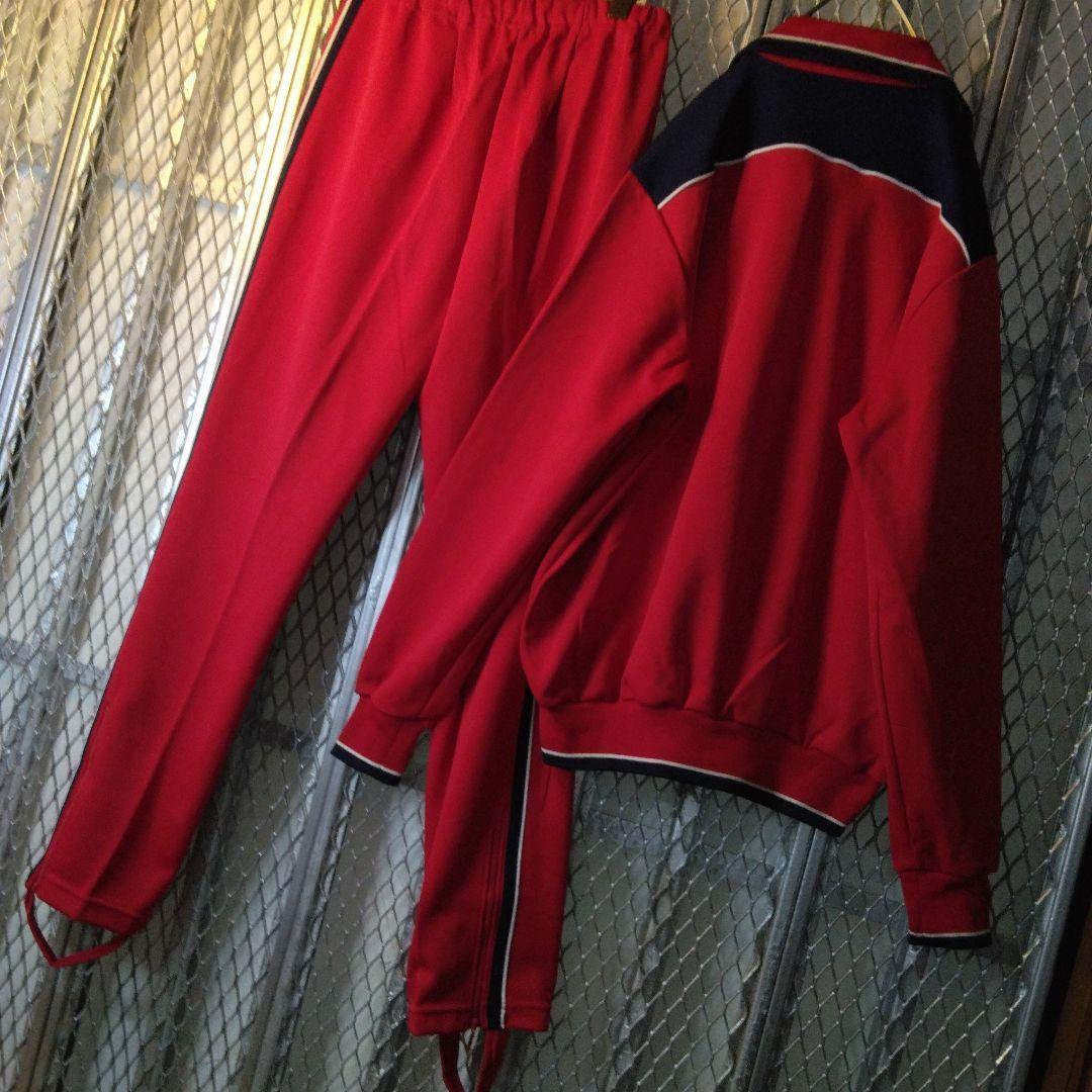 Ｏ・LL《大きなサイズ》【デサントアディダス・セットアップ】ロゴ刺繍・立体ライン