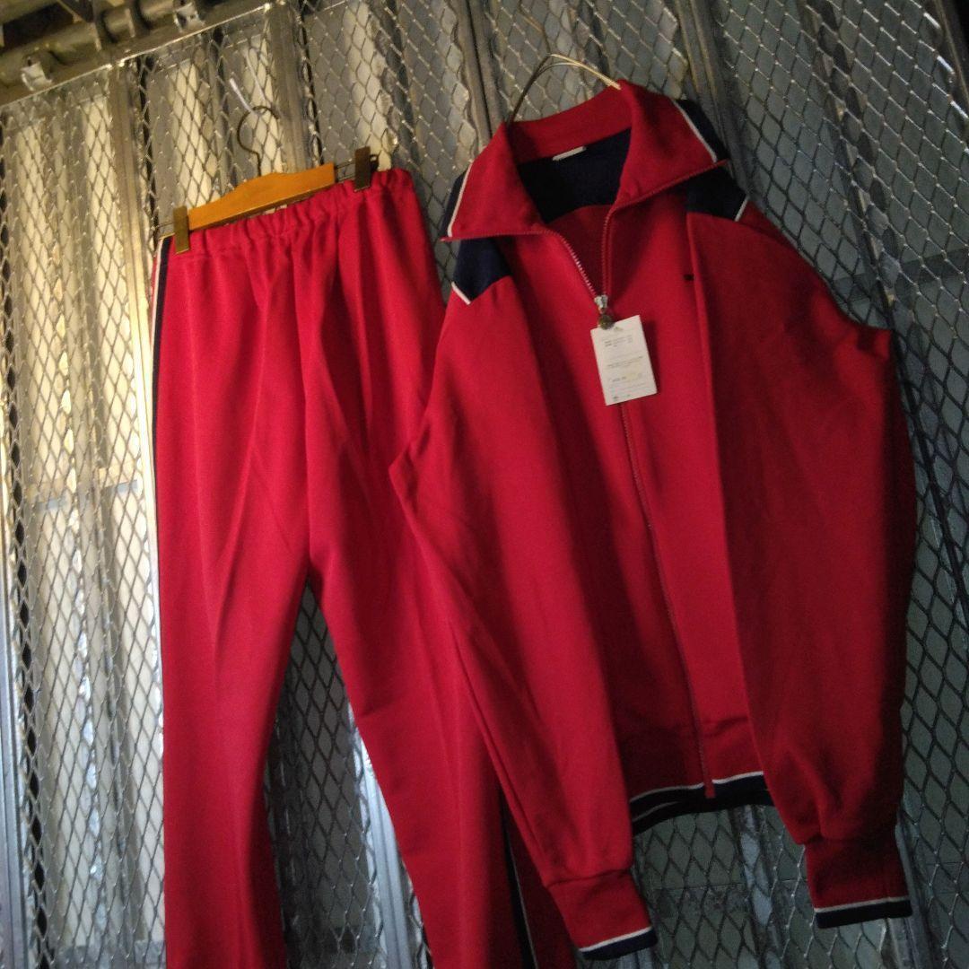 Ｏ・LL《大きなサイズ》【デサントアディダス・セットアップ】ロゴ刺繍・立体ライン