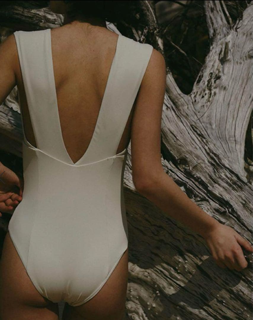 ALEXIA STAM × ETRÉ TOKYO コラボ水着