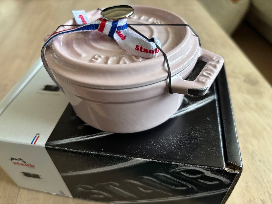 最終値下げ【新品未使用】staub ココット ソルベローズ 10㎝