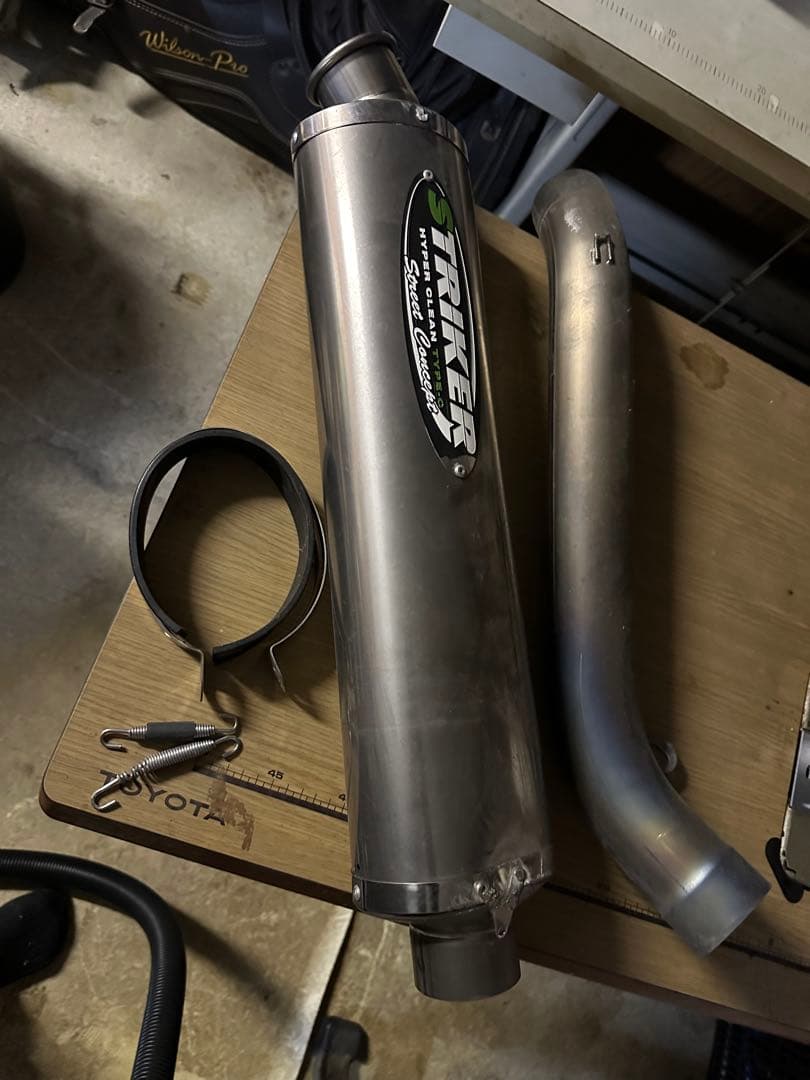 GSXーR1000 K7？　ストライカー　スリップオンマフラー　中古