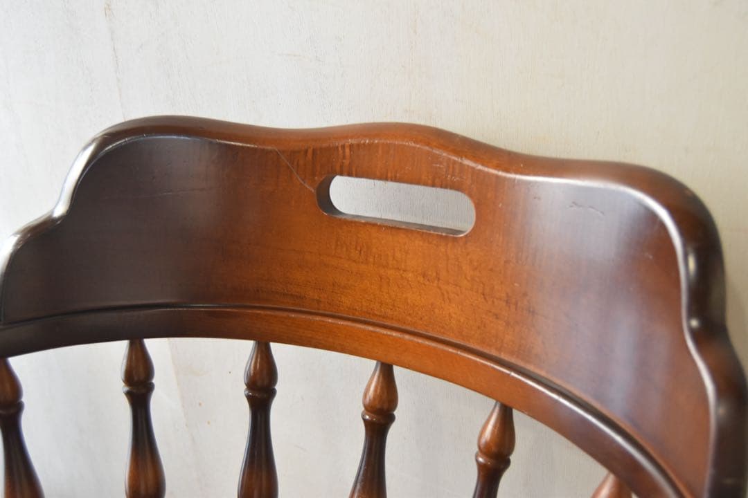 飛騨産業 キャプテンチェア