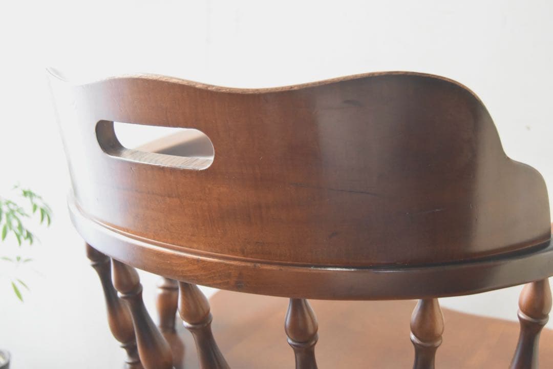 飛騨産業 キャプテンチェア