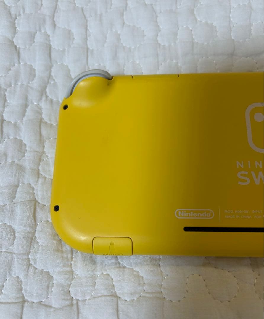 Nintendo Switch Lite イエロー 本体　箱付き　【美品】