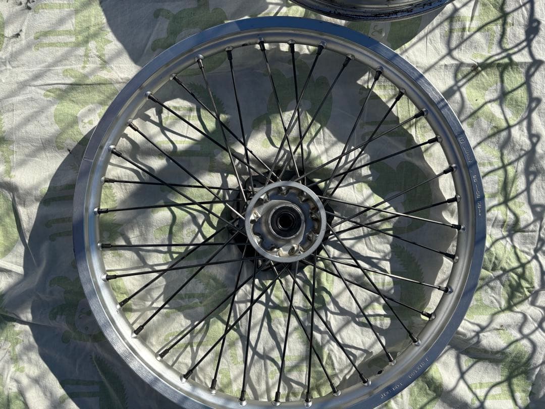 wr250r 純正ホイール　新品チューブ付き