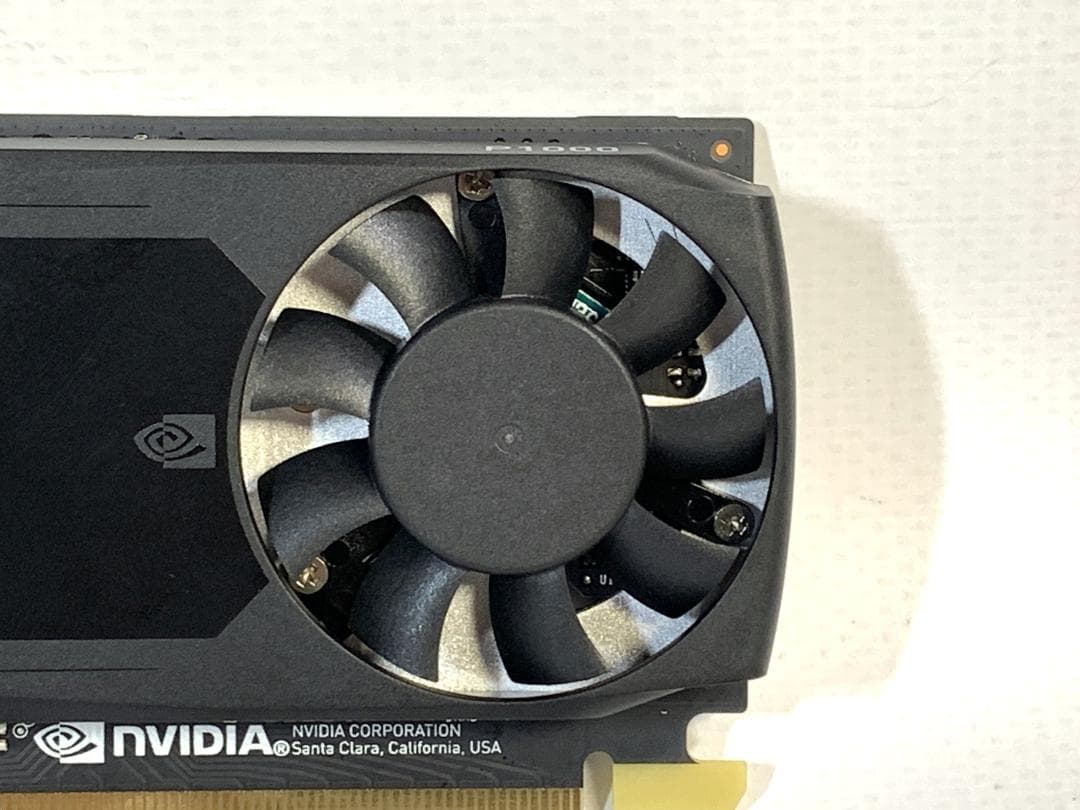 nVIDIA QUADRO P1000 4GB GDDR5 ロープロ 補電源不要