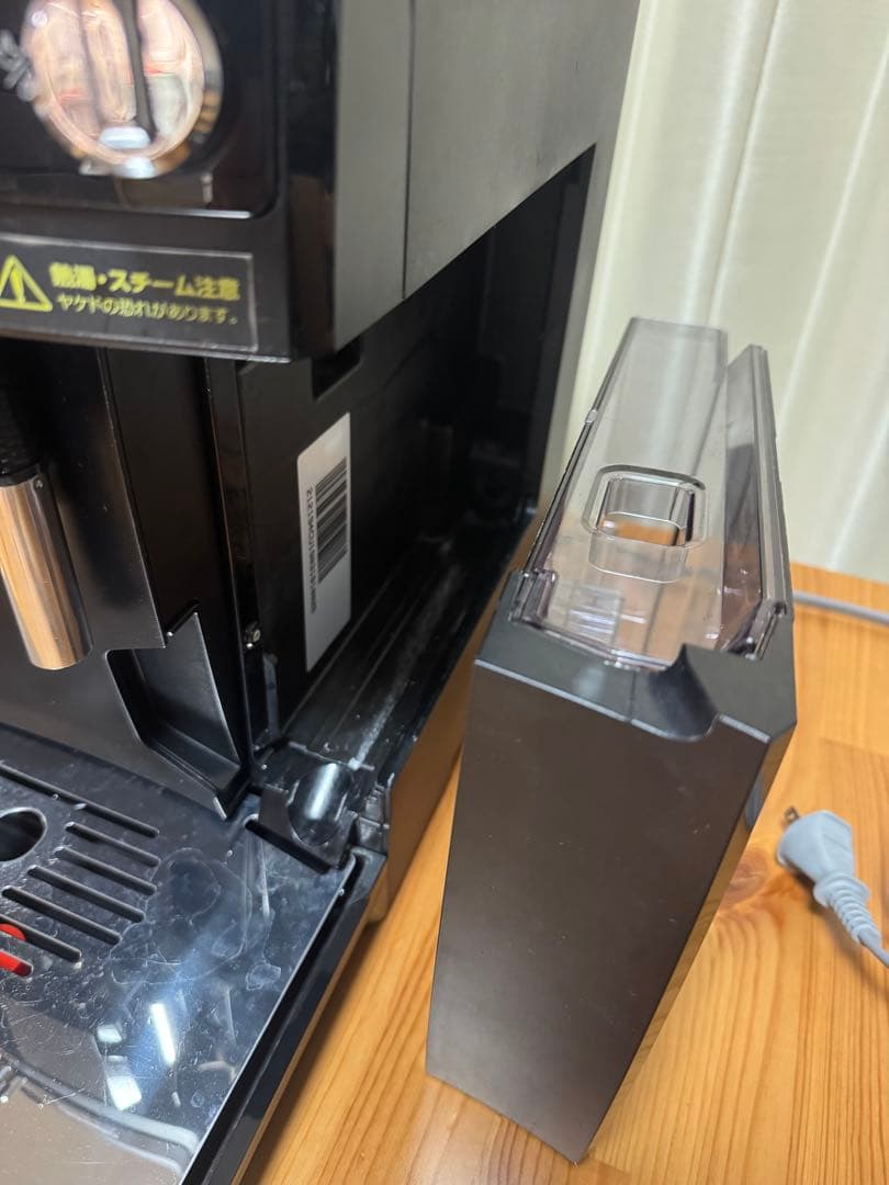 デロンギ　マグニフィカ 全自動コーヒーマシンESAM03110B