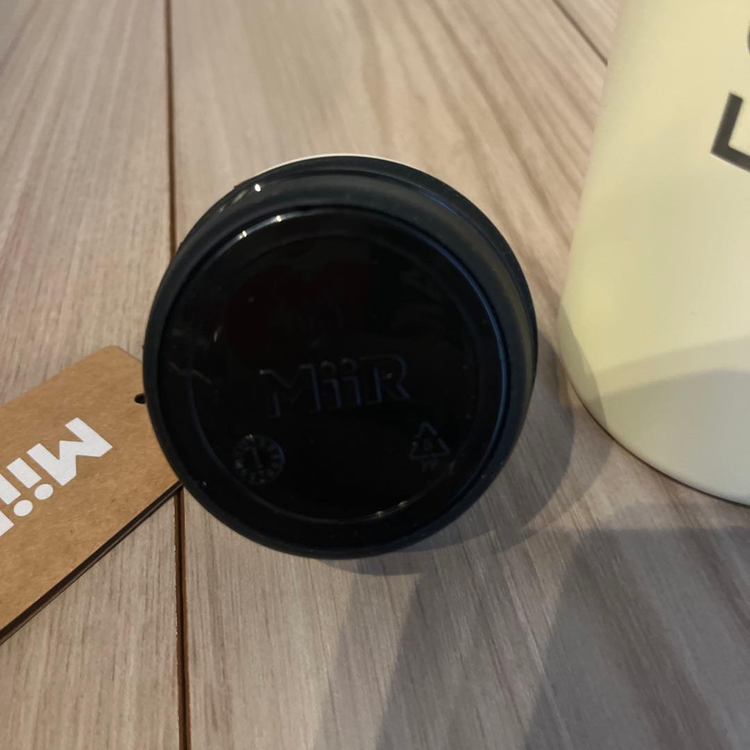 EREWHON MiiR ハンドル付き水筒 クリーム色
