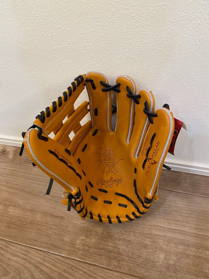 新品タグ付き　ローリングス　軟式グローブ 右投げ用