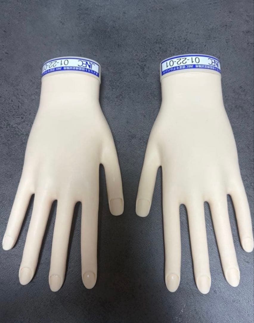 ネイル ネイル検定　認定ハンド✖️2つ