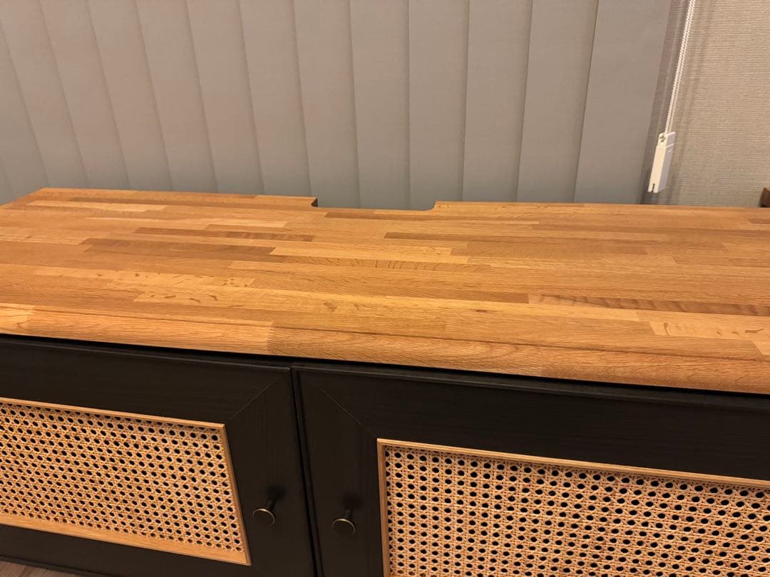 クリエイティブの裏側　テレビ台