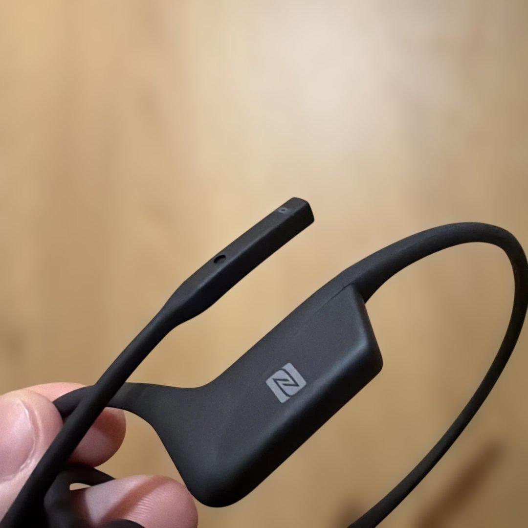 SHOKZ OPENCOMM 骨伝導イヤホン ブラック