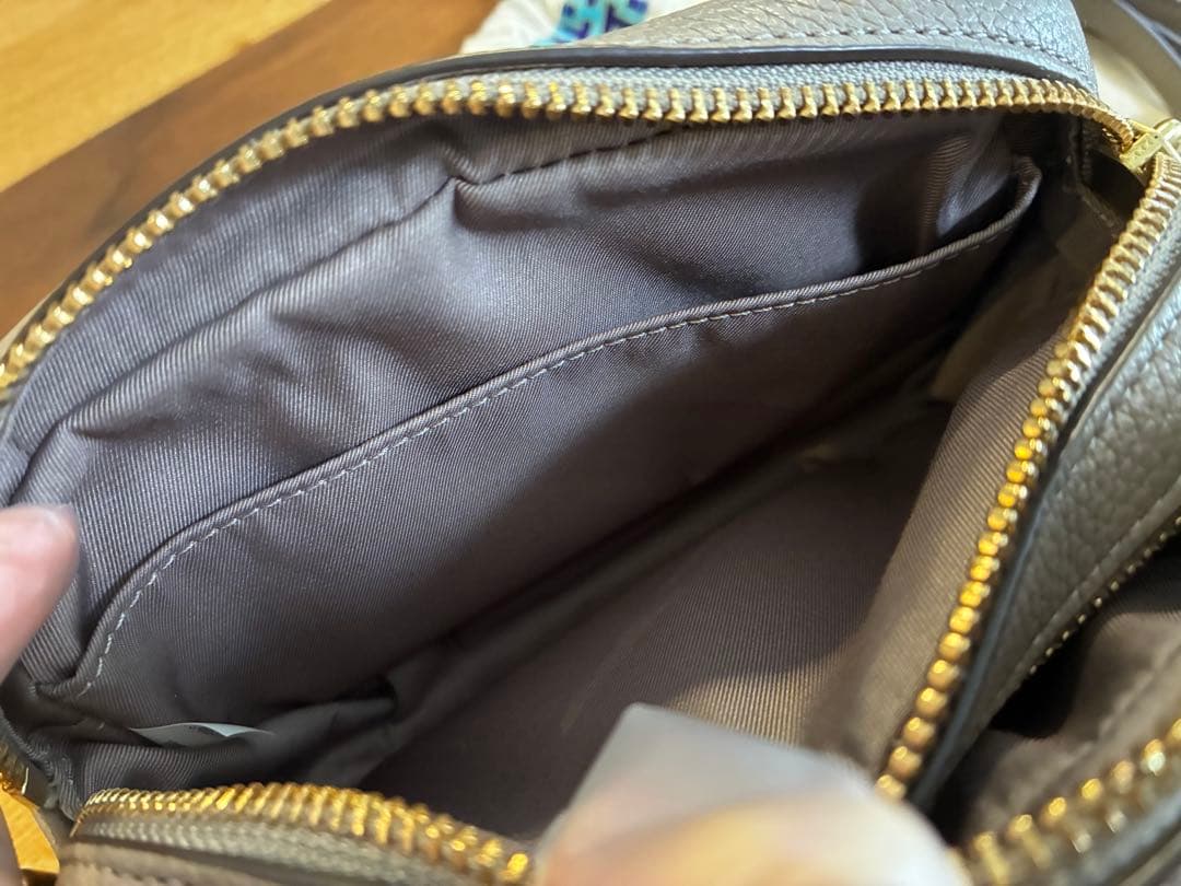 [美品] Tory Burch PERRY ミニショルダーバック