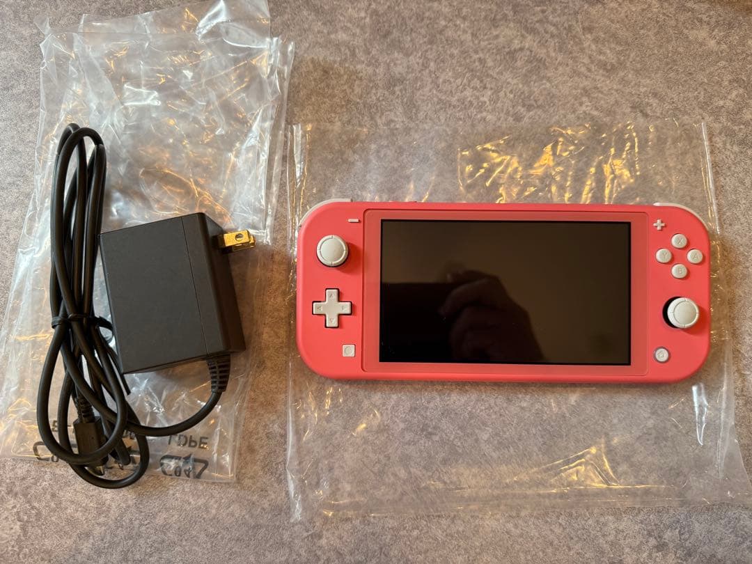 Nintendo Switch Lite ピンク 本体　初期化、動作確認済み