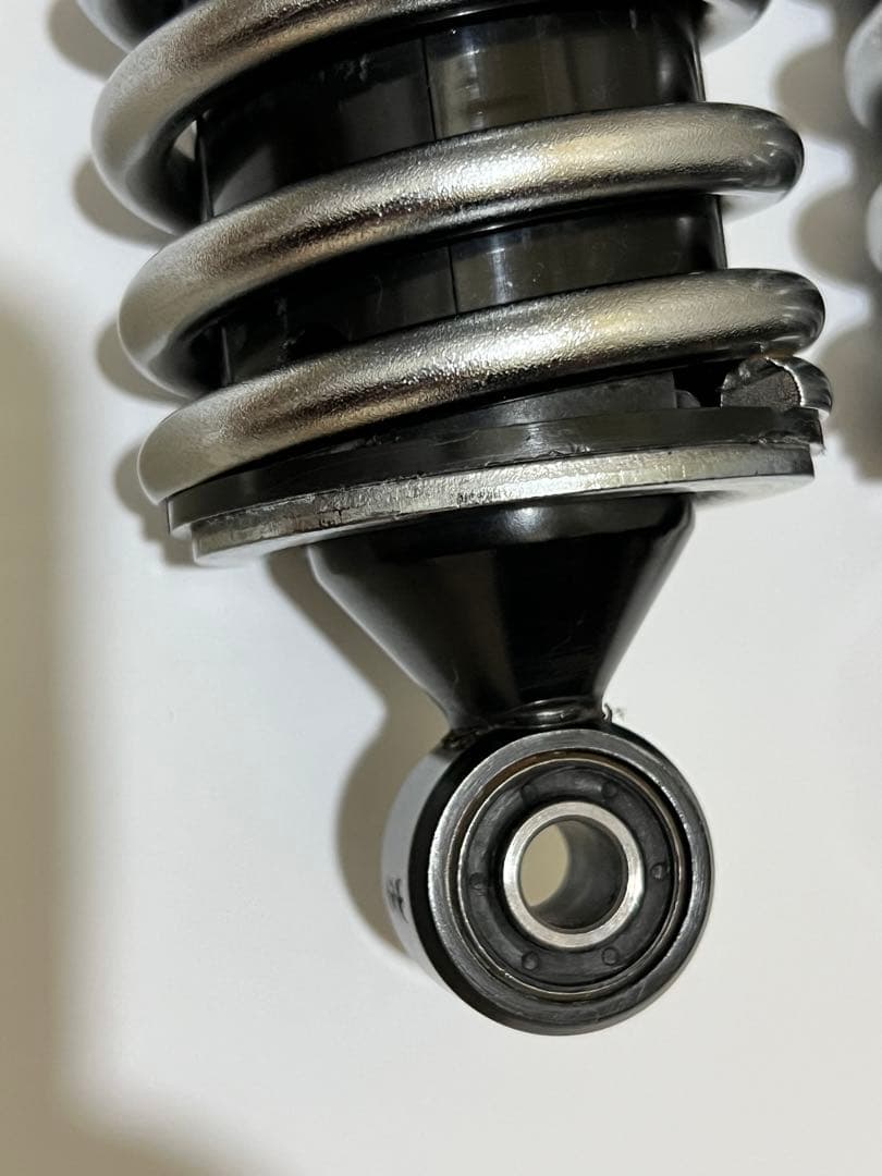 ゼファーχ 純正リアサスペンション