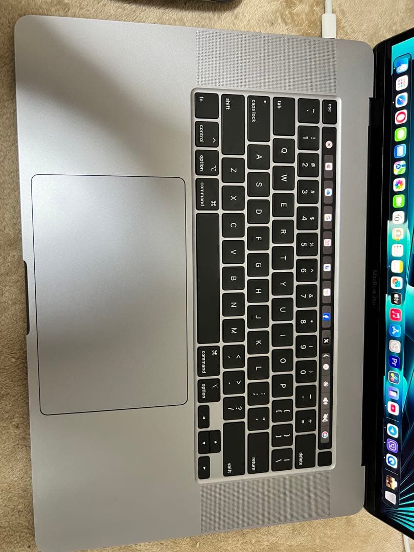 MacBook本体 MacBook Pro 2019 16inch 2TB 32GB core i9